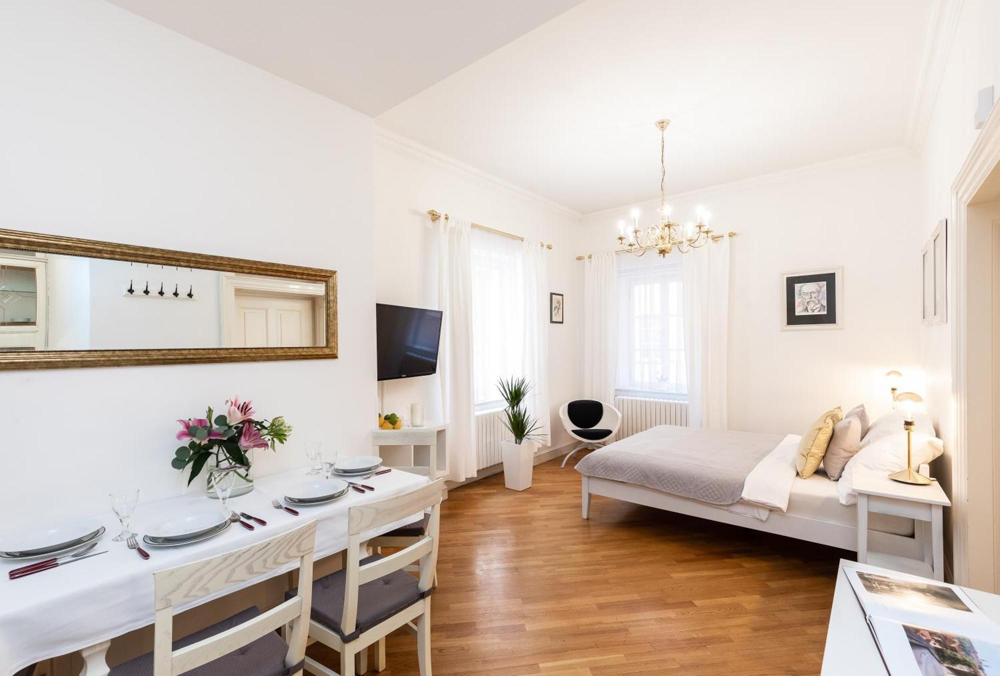 Prague Center Apartments Екстер'єр фото